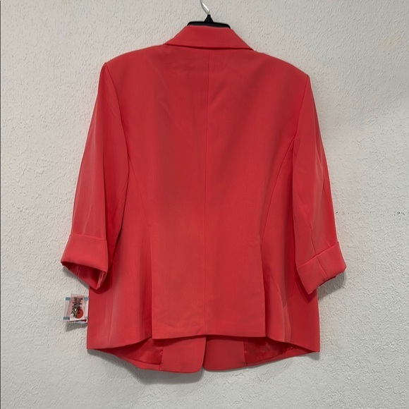 ⭐️ 3/$12 Kasper blazer - Picture 3 of 3